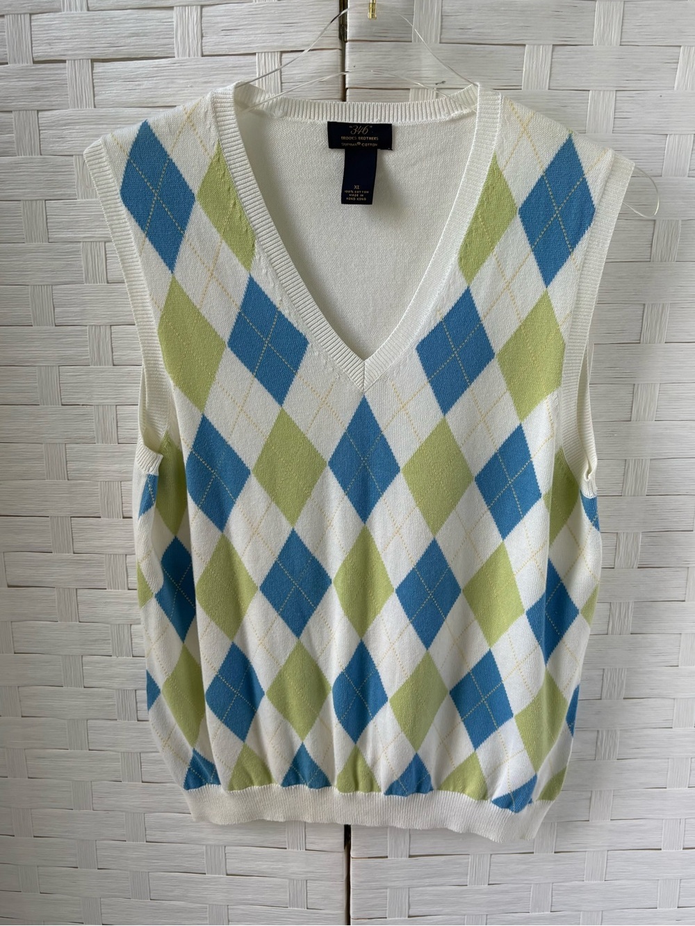 Brooks Brothers Women Size L White Argyle V-Neck Sweater Vest with Blue & Green